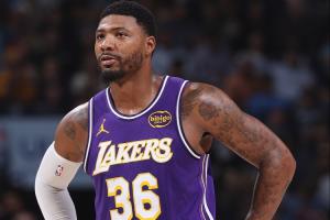 我真求求你了！斯玛特30分半12中1&三分9中0 仅5分4板&正负值-10