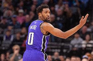 前几场被DNP！蒙克仅出战5分钟1中1拿2分 罚球2中0