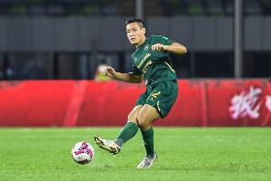 梁诺恒：父亲身体不好希望踢港超照顾他，盼浙江队能拿中超冠军