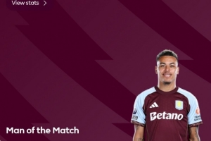 实至名归！罗杰斯当选维拉2-1曼联全场最佳球员