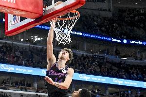 火力凶猛！公牛半场狂轰83分 全队三分24投12中