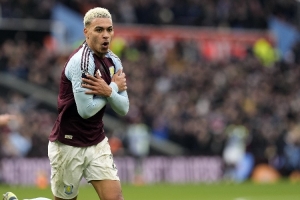 摩根·罗杰斯：曼联很难对付所以很高兴拿到3分 我现在非常自信