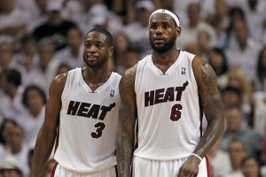 韦德：2011年本可以做得更好些 去帮助老詹在总决赛取得成功