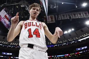 全面开花！公牛11人出场均有得分进账 9人得分上双