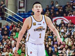 吃饼吃得不错！付豪半场出战不到12分钟 9中5拿到11分4板