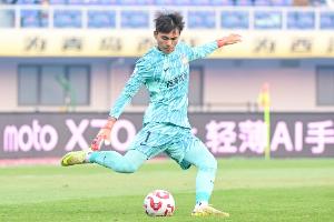 足球报：李昊+杨希有望为西海岸带来2000万左右收入 缓解资金困境