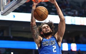 此前已宣布赛季报销！独行侠官方：莱夫利已成功接受右脚手术