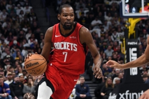 杜兰特：末节手感不佳是球队崩盘原因 下半场我们未打出应有水准