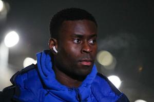 天空记者：利物浦寻求冬窗补强后防，有消息称与格伊有君子协议