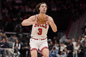 差1板三双！吉迪12中6拿到19分9板12助2断