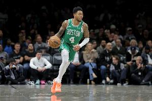 大举反击！安芬尼·西蒙斯三分命中 绿军轰出19-5追到6分