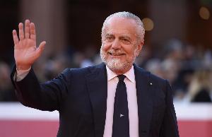 德劳伦蒂斯祝贺那不勒斯夺冠：为这个再次书写历史的团队感到骄傲