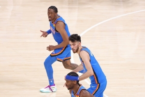 塔图姆：雷霆没囤积选秀权去换巨星而是好好培养 相信自己的球员