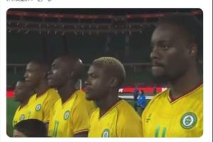 大乌龙😂非洲杯赛前奏埃及国歌，转播镜头对准的是津巴布韦球员