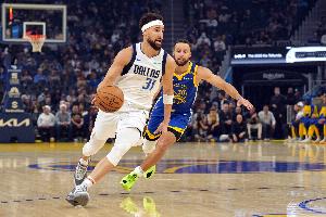 半场得分20+&命中5+三分场次：克莱51次超越哈登升至第3 库里第1