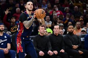 难分伯仲！朗佐·鲍尔与拉梅洛·鲍尔生涯交手5次 大球3胜2负领先