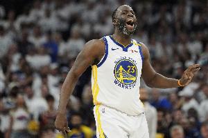 攻防有度！追梦半场3中2得5分7板 罕见没有出现失误