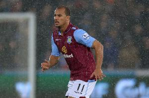 阿邦拉霍：鲁尼凭啥说维拉不在争冠行列，他们轻松击败了曼城