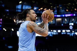 灰熊官方：布兰登·克拉克右小腿二级拉伤 将在3周后重新接受评估