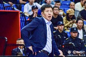 浙江官方：丁伟转任总教练 亚历山德罗斯·法莱卡斯任男篮主教练