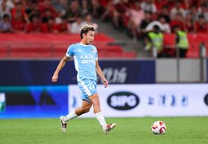 博主：北京国安正和河南队谈黄锐烽转会，且有意英博后卫赵佳楠