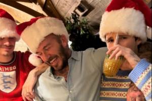 维多利亚晒照准备过圣诞节其乐融融，只少了长子布鲁克林一家