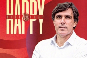 今天是一线队主教练拉莫斯的生日，祝拉莫斯先生生日快乐！