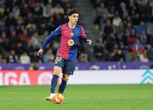 孔德接班人？世体：巴萨对外租右后卫赫克托·福特表现感到满意