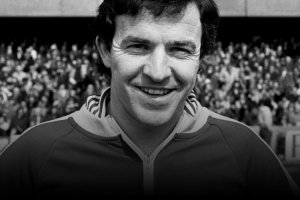 森林官方：球队传奇、两届冠军杯冠军约翰·罗伯逊去世，享年72岁