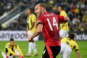 33岁埃里克森谈工资帽：收入丰厚是好事，但我踢球是因为热爱