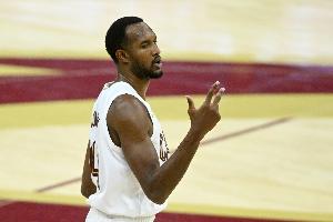 场均19.1分&已连续缺席5场！圣诞大战打尼克斯 莫布里出战成疑