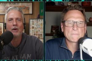 媒体人：是否可以开始考虑把库里送去黄蜂？用三球加几个选秀权换