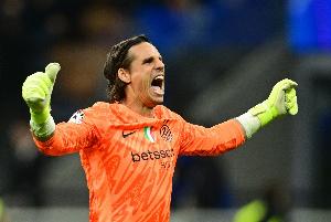 克拉尼奥：认为身高对门将很重要是一个误区 索默就是个正面例子