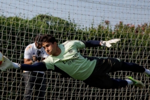 阿斯：皇马青训门将纳瓦罗三次进入一线队名单，被视为未来潜力股