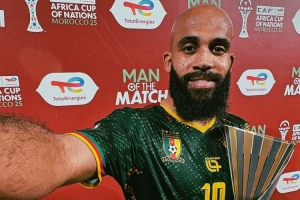 送出助攻！姆伯莫当选喀麦隆1-0加蓬全场最佳球员