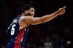 差距明显！骑士首节全队19投13中 尼克斯全队仅24投9中