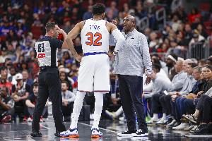 面包谈唐斯突破易摔倒：我很重视比赛的节奏 这些都不是好的表现