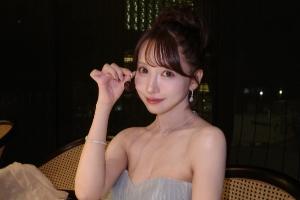 宝岛联赛最强新援明日首秀！三上悠亚分享圣诞美照