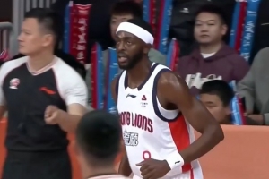 难阻失利！贾斯汀·霍勒迪11中6拿到17分6板 正负值-14