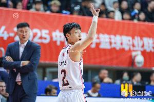 什么水平？前6轮战罢 广东后卫徐杰三分46中22 三分命中率47.8%