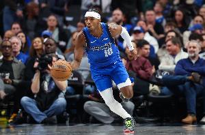 拼尽全力！布兰登·威廉姆斯替补12中9空砍赛季新高26分 罚球9中7