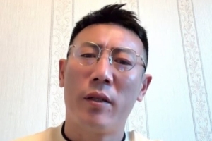 秦升：太多西亚裁判都是瞎吹，你上去哔了叭啦一顿可能就得黄牌