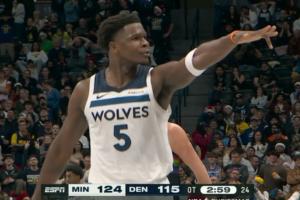 🤬真性情！华子离场前指着3个裁判骂 没放过任何1人！