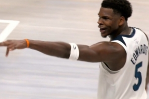 狼王雄起！爱德华兹三分再中 森林狼加时轰出9-0打停掘金