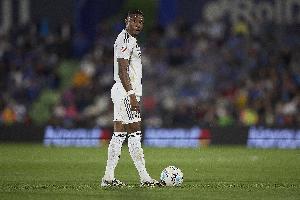 TA：皇马冬窗不太可能引援，阿拉巴将在明夏合同到期后离队