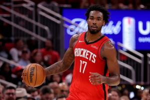 火记：伊森给火箭带来了强悍的对球施压、篮板、空间和无限的能量