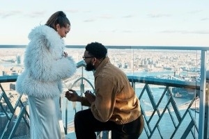 💍圣诞大战刚打完！唐斯转场和女友求婚成功！