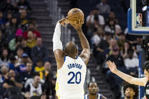 美记：在连续7场缺阵后 霍福德在今天的圣诞大战迎来复出