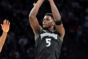 阿德尔曼：爱德华兹像科比一样难防 他也有机会成为那种顶级球员