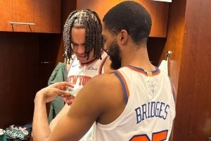 多劳多得！布里奇斯给尼克斯队友一人送了一块劳力士作为圣诞礼物